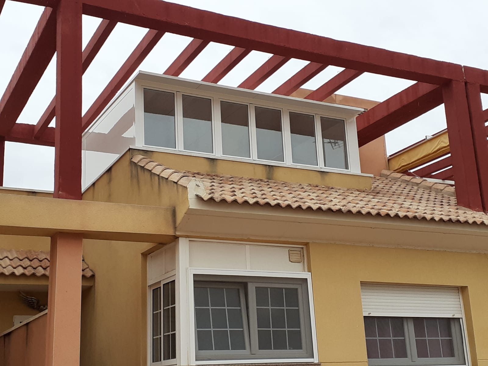 Reparación y mantenimiento de ventanas, persianas y herrajes en Murcia